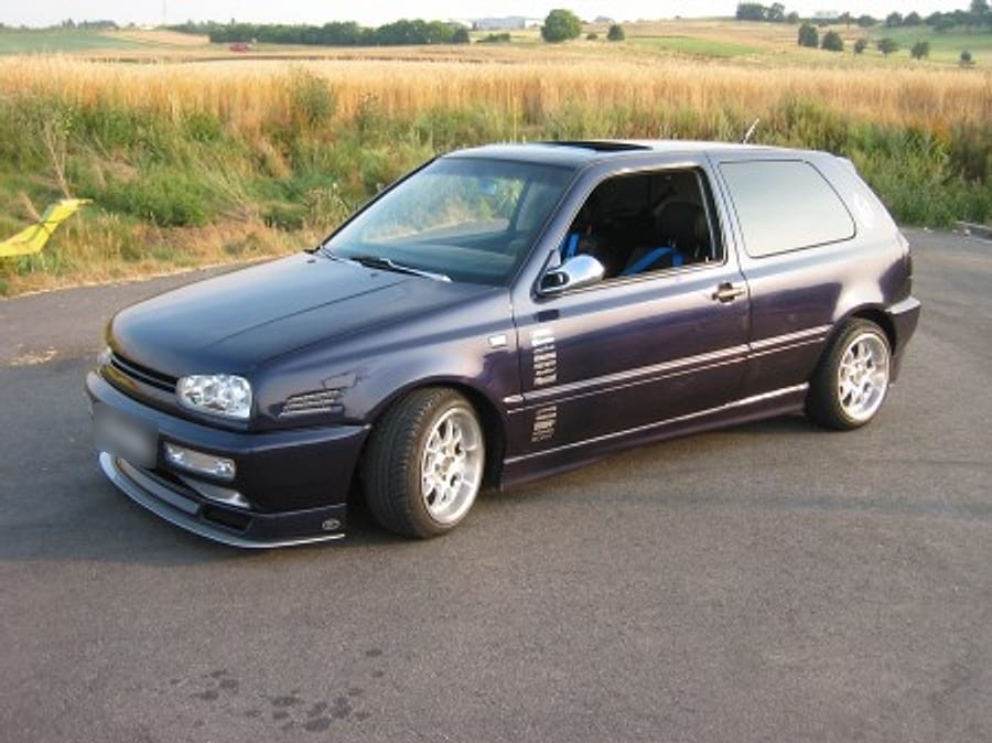 VW Golf MK3 side view with Keskin KT3 alloy wheels