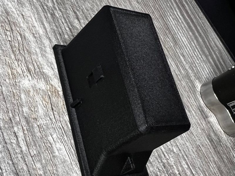 The insert from the side