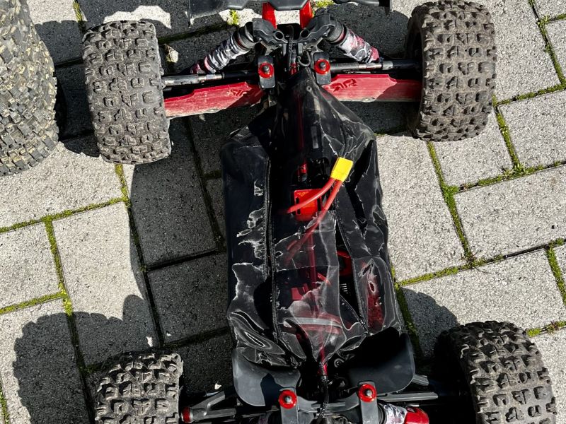Arrma Kraton 8S