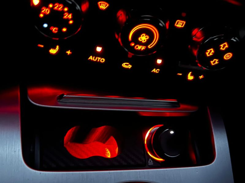 The vape insert at night, lit through the red TPU window