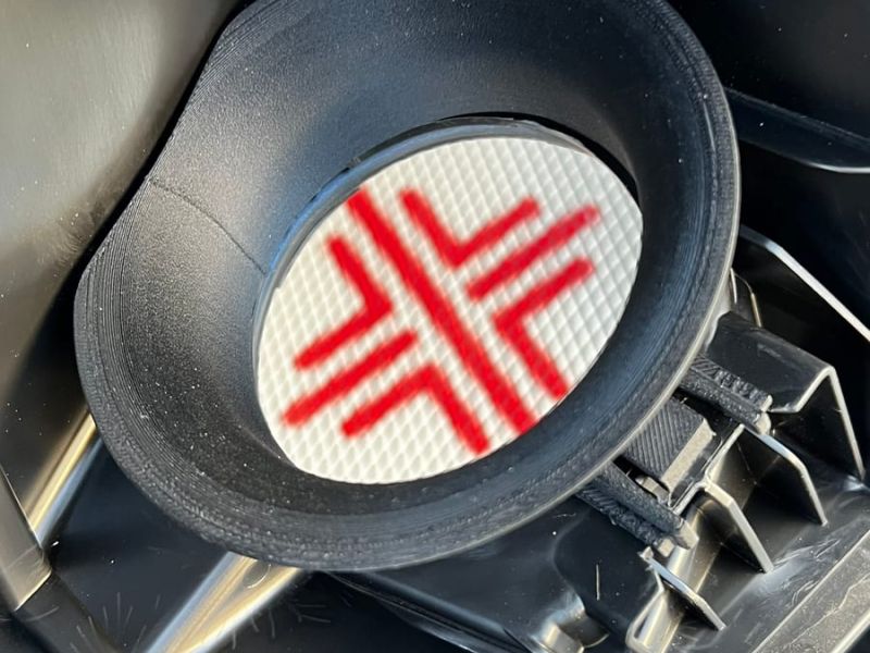 Black velocity stack fitted in the air filter housing