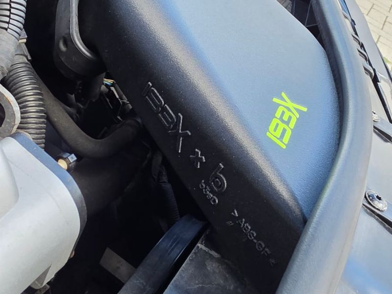 Airbox cover from above