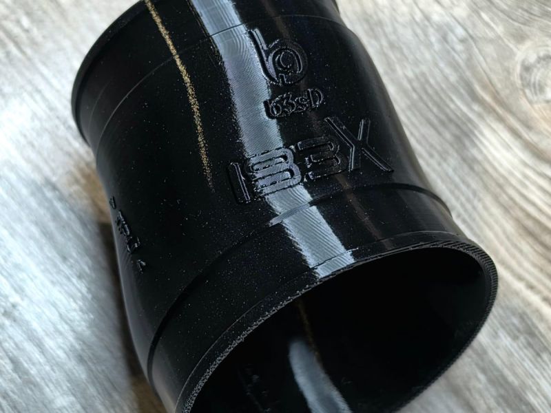 Connecting hose, side view