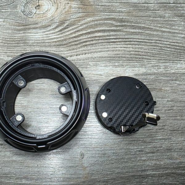 Trim ring carrier and display carrier